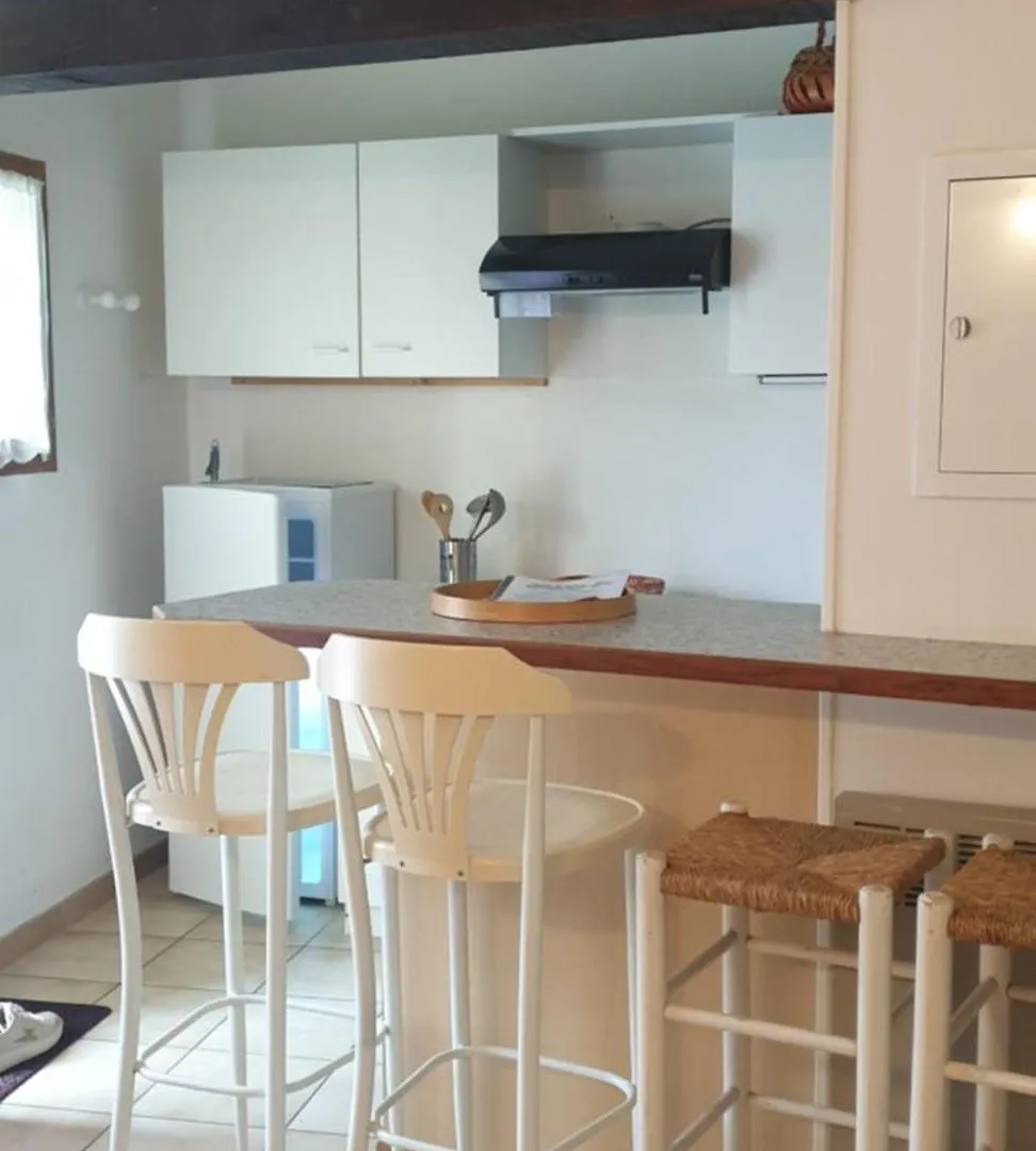 Gite Thym Maubec  Apartment Maubec (Vaucluse)